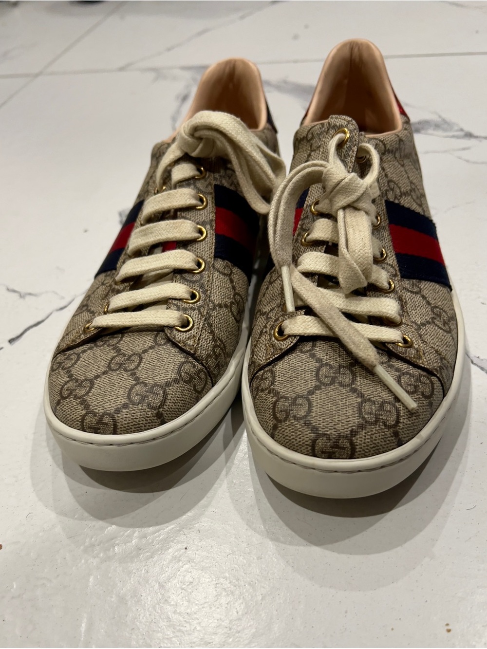 Gucci women’s Ace GG Supreme Sneaker - Picture 6 of 10